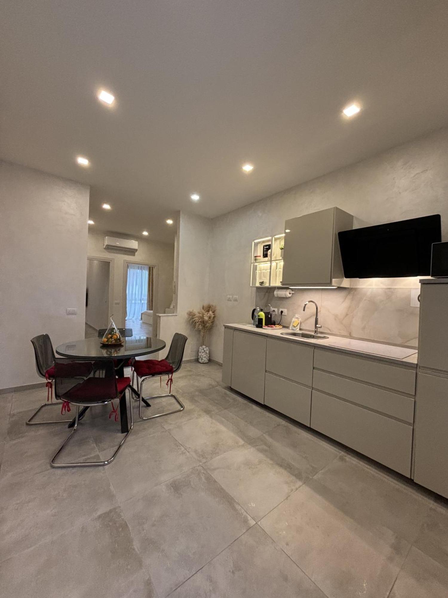 Rifready Apartment Vicino A Aou Careggi, Meyer, Polo Unifi Флоренция Екстериор снимка